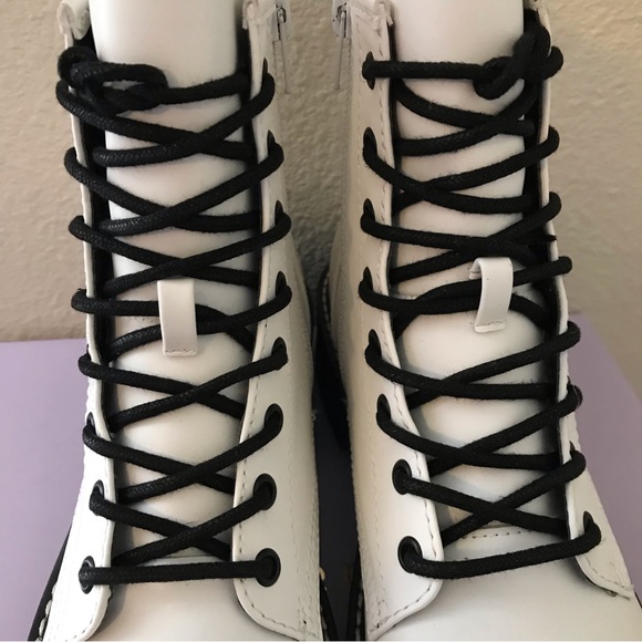 madden girl Carra Platform Combat Boots White - Picture 6 of 10